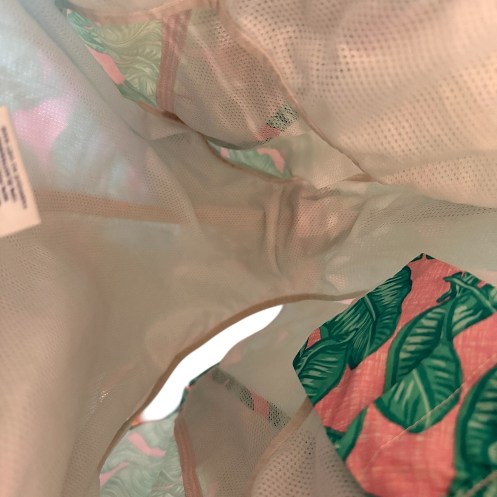 Vineyard Vines Chappy Swim Suit Trunks Mens XL Pink Green Banana Leaf Tropical - Picture 9 of 12